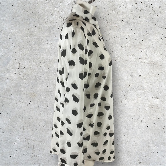 Banana Republic Women's XL Dillon Shirt White Gray Button Front Semi Sheer E277 - Picture 5 of 10